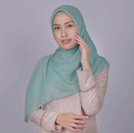 Zoya Scarf Kerudung Hijab Segiempat Kinsela Scarf